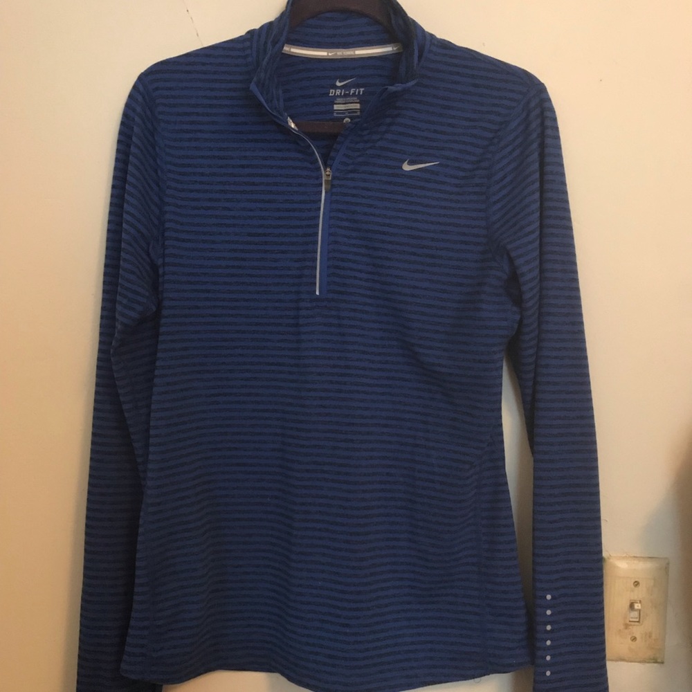 NIKE 1/4 ZIP ATHLETIC TOP